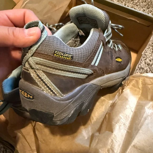 KEEN Women’s Teal and Brown Waterproof Low Hiking Shoe - Picture 5 of 6